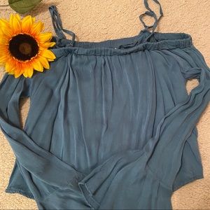 *LAST CHANCE American Eagle Teal Off Shoulder Top